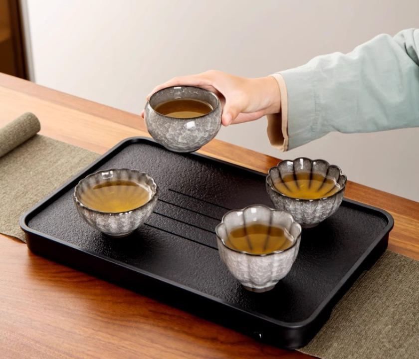 Ru Kiln Ice Crackle Gongfu Tea Cups – Black Ice Flower Pattern, Zen Shape