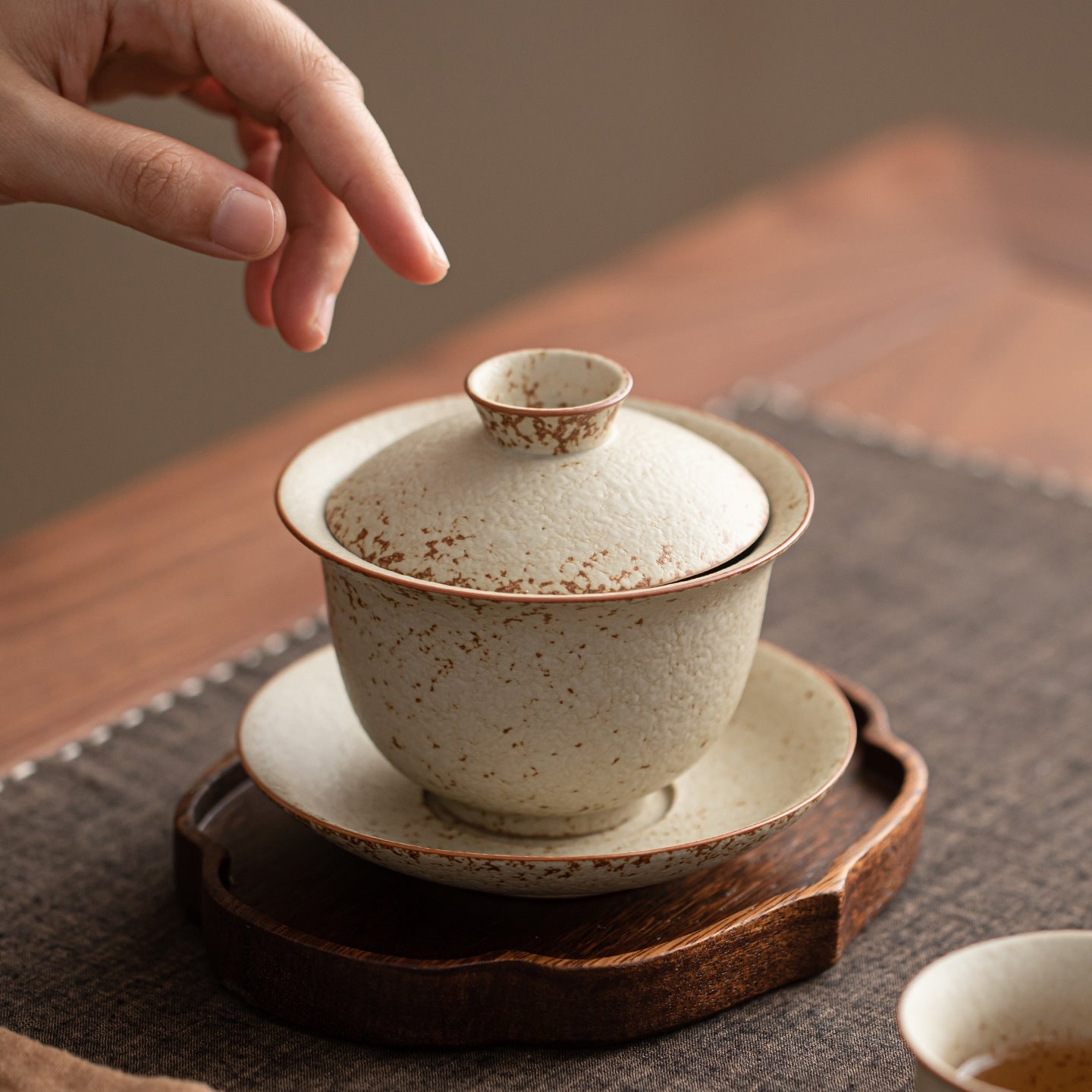 Fire Stone Red Gaiwan – Vintage Ceramic Tea Bowl, 200ml