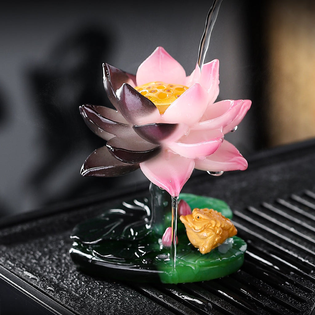 Color-Changing Tea Pet – Golden Toad with Lotus
