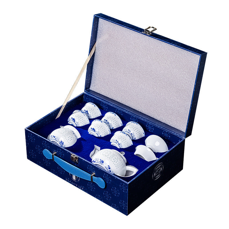 Jingdezhen Blue-and-White Linglong Chinese Tea Set – 8-Piece Gift Box
