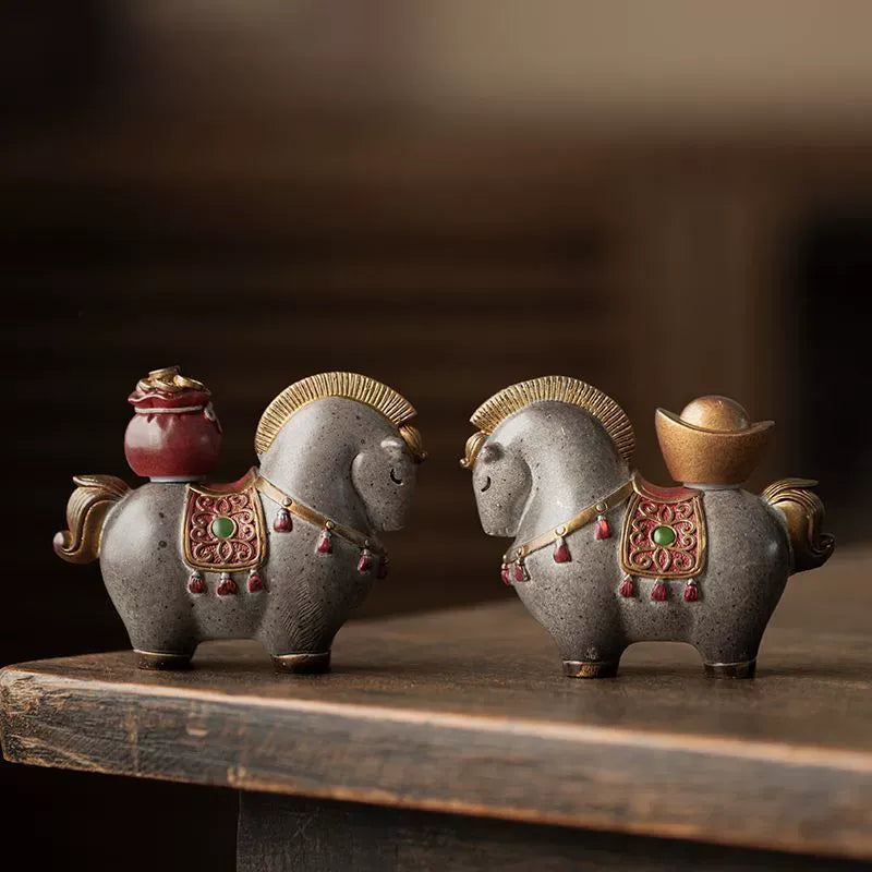 Color-Changing Lucky Horse Tea Pet